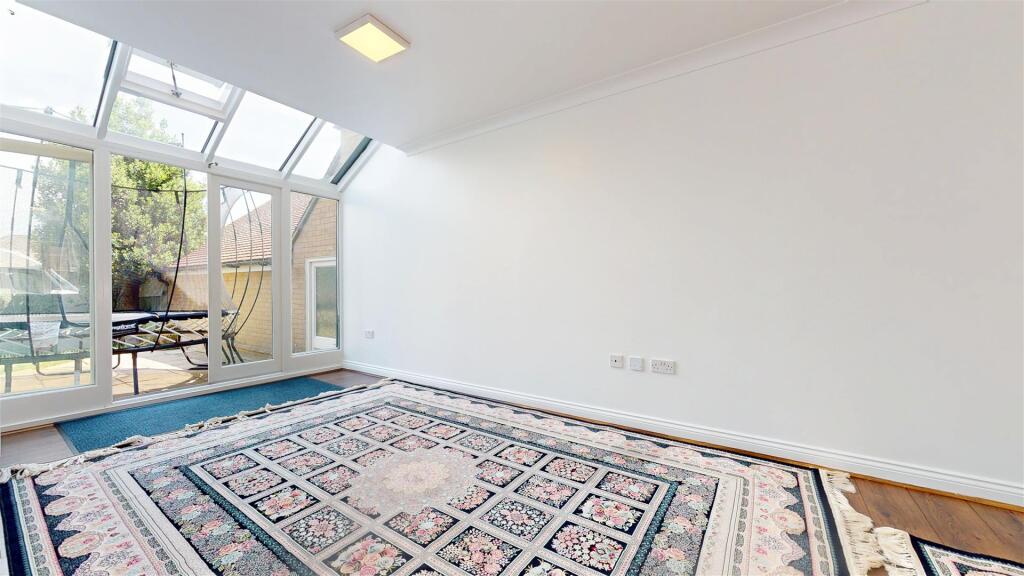 Darwin Close, Medbourne, Milton Keynes - View 6