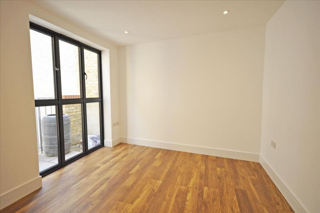 Apartment in London - View 4