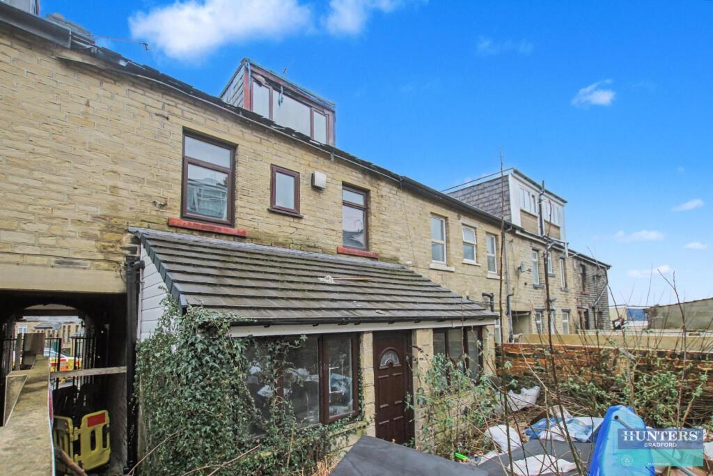 Main image of property: Tichborne Road Bradford, BD5 8AU