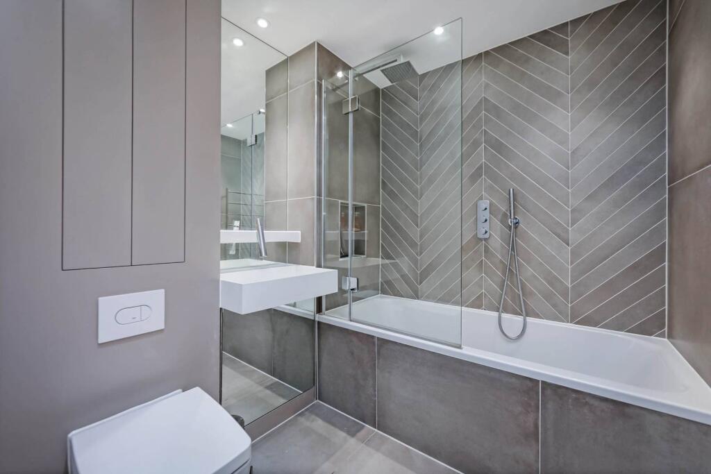 Main image of property: Claremont House, Canada Water, London, SE16