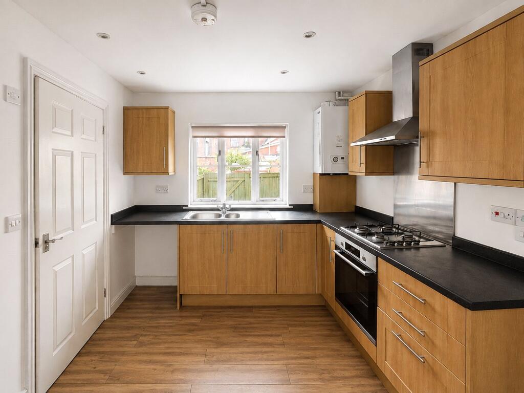 House in Taunton - View 3
