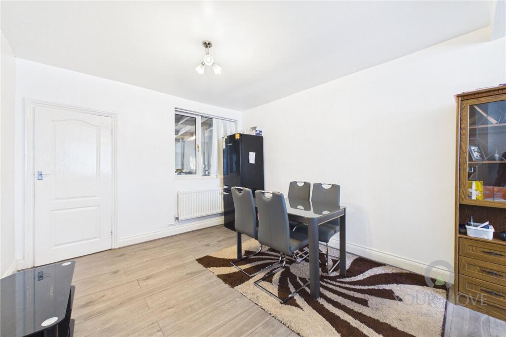House in Northampton - View 5