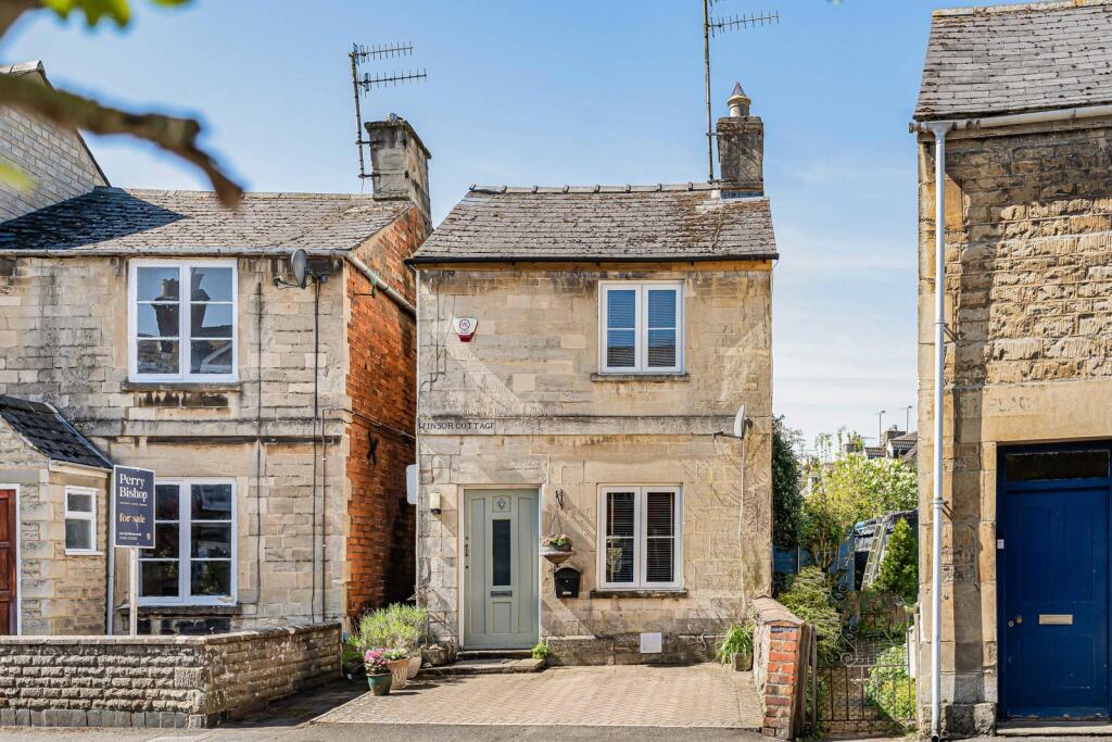 Main image of property: Victoria Road, Cirencester, Glos, GL7