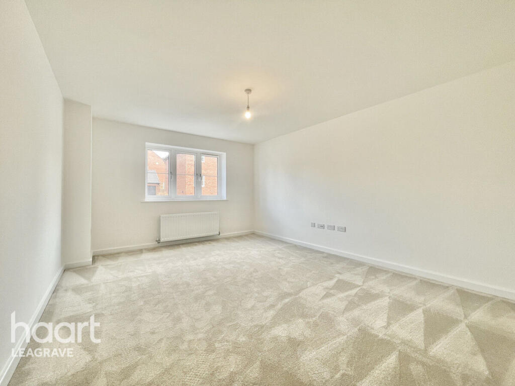 House in Harlington, Central Bedfordshire - View 3