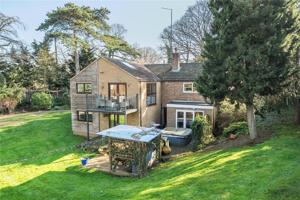 Main image of property: Gayton Road, Milton Malsor, Northampton, Northamptonshire, NN7