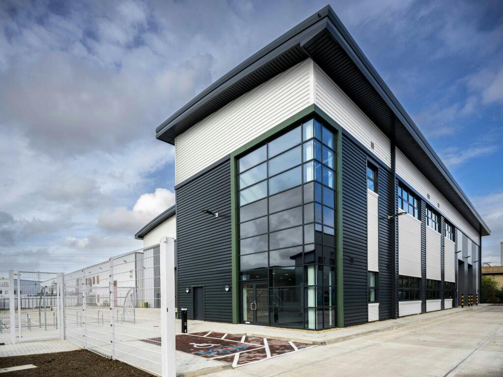 Property_Beckton_2-scaled.jpg