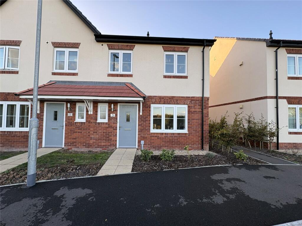 Main image of property: Oaklands Drive, North Petherton, Bridgwater, Somerset, TA6