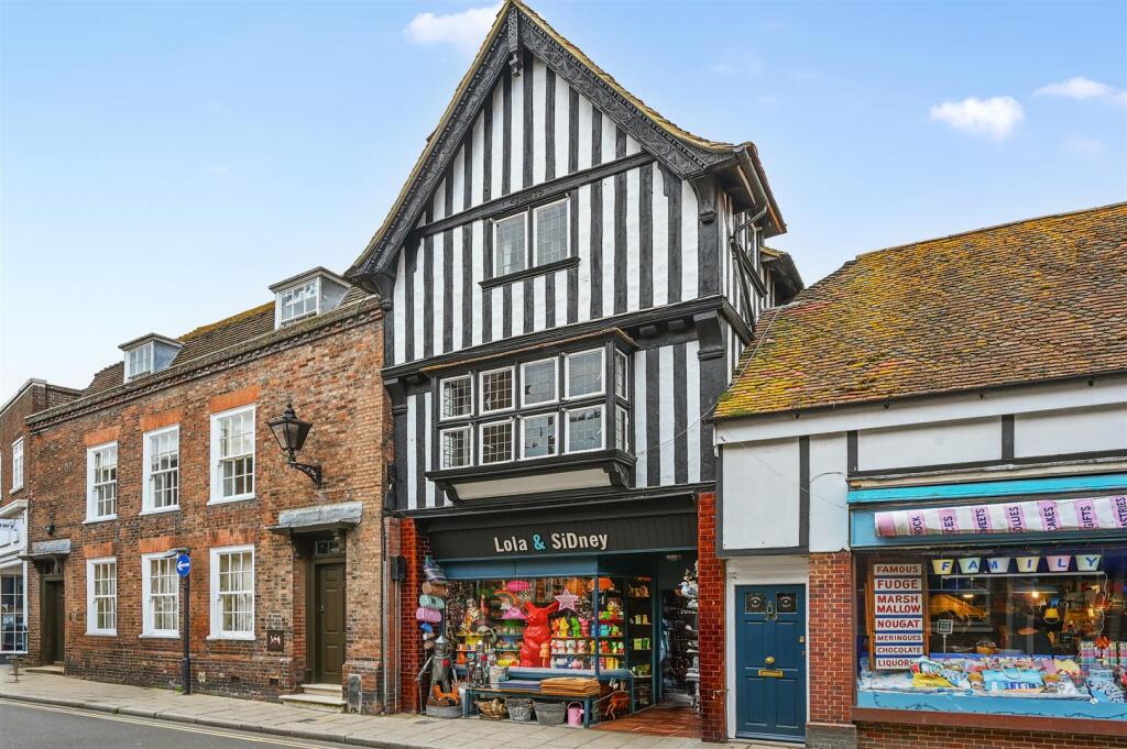 Main image of property: High Street, Rye, East Sussex TN31 7JG