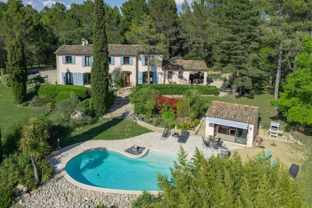 Main image of property: Provence-Alps-Cote d`Azur, Var, Tourrettes