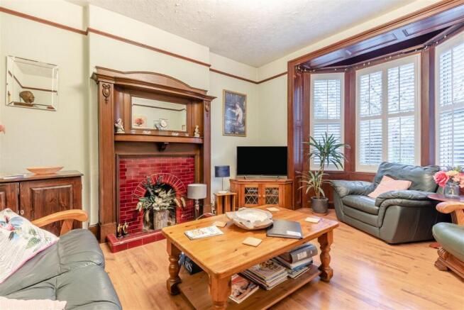 8672402-interior26.jpg