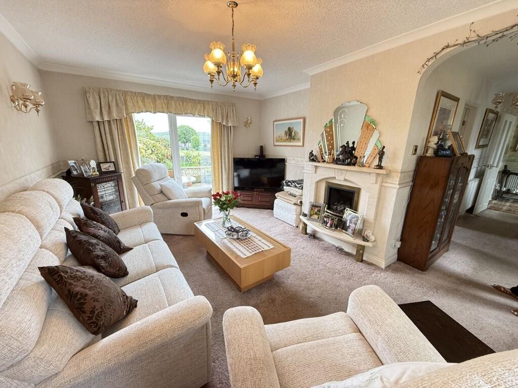 10 Alloe Field View, Halifax, West Yorkshire, HX2 9ER photo 2