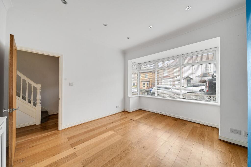 House in London, Catford South - More