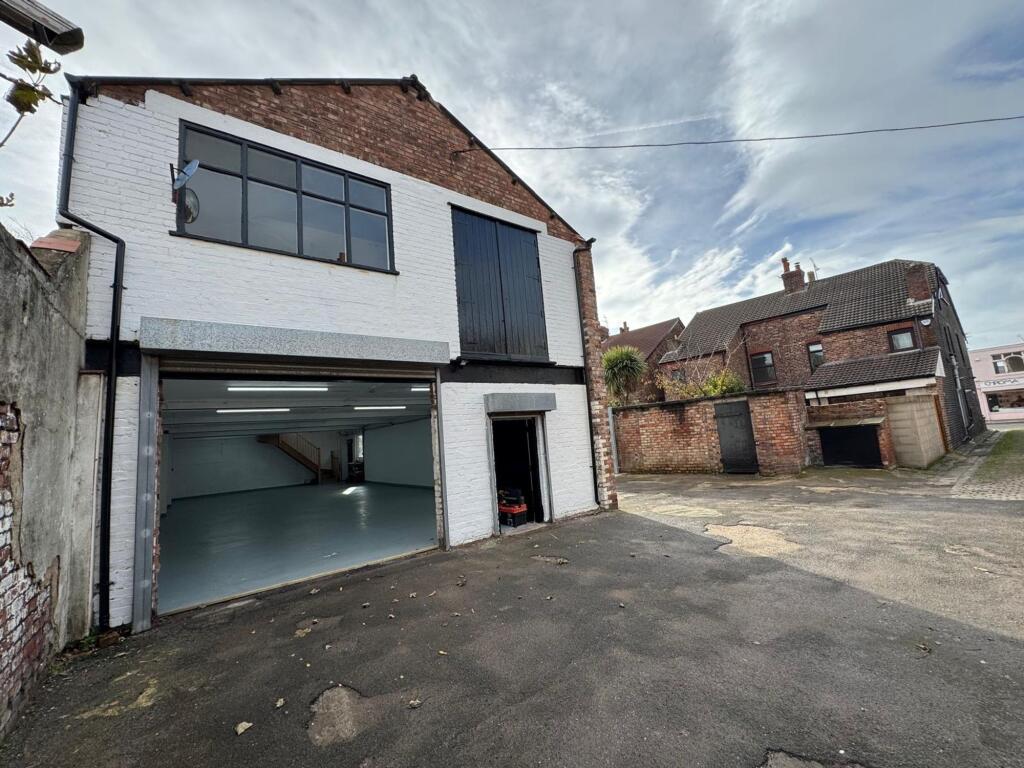 Main image of property: Oxford Road, Waterloo, L22