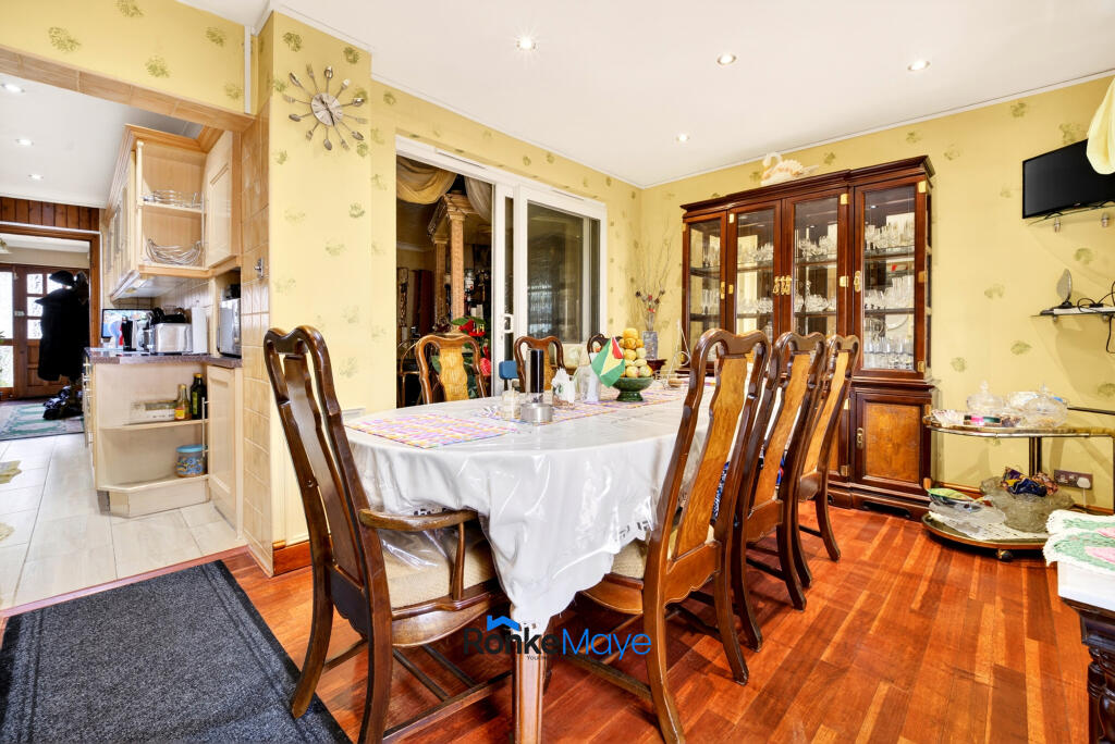Main image of property: Sherwood Park Road, London