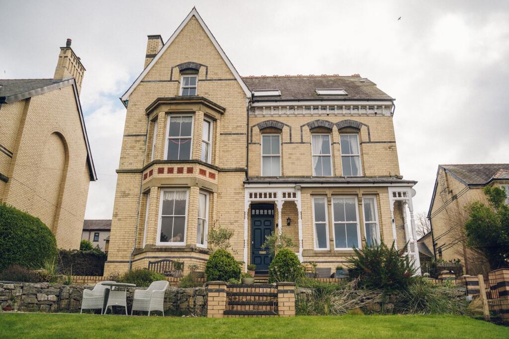 Main image of property: St. Davids Road, Caernarfon, LL55