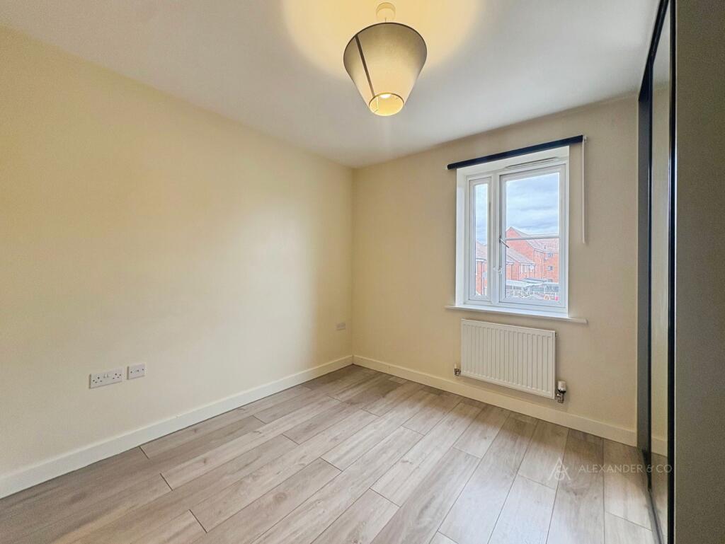 Apartment in Dunstable, Central Bedfordshire - View 5