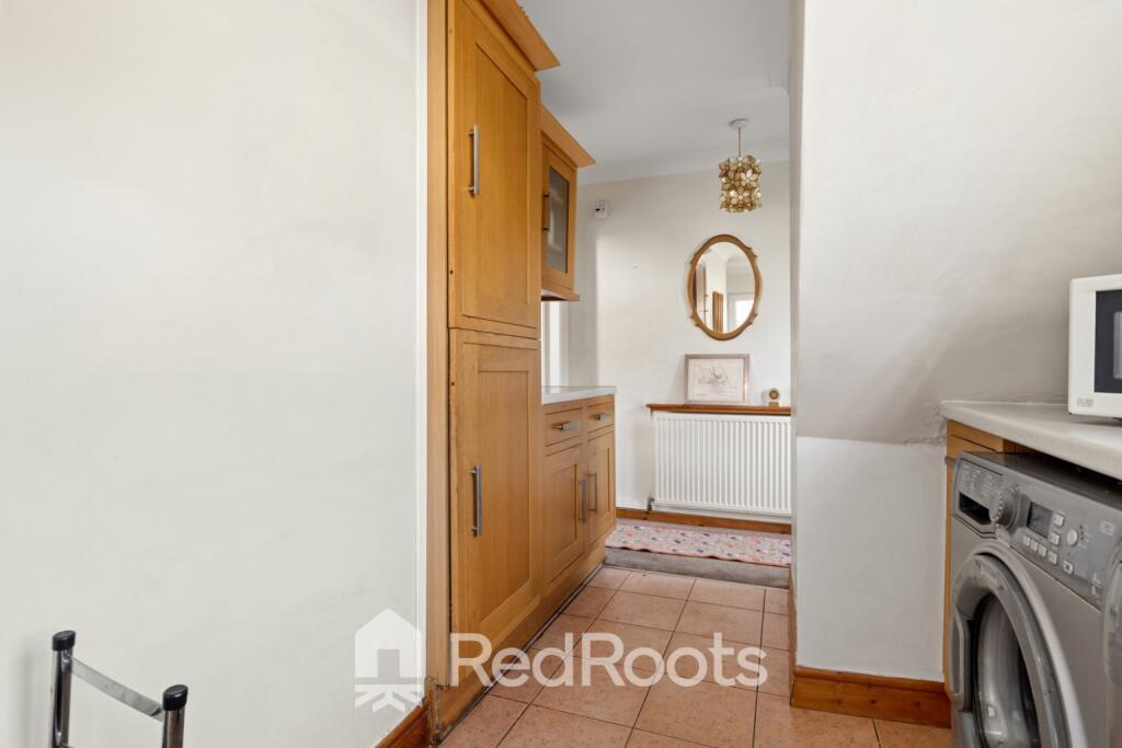 House in Doncaster, Scawthorpe - View 4