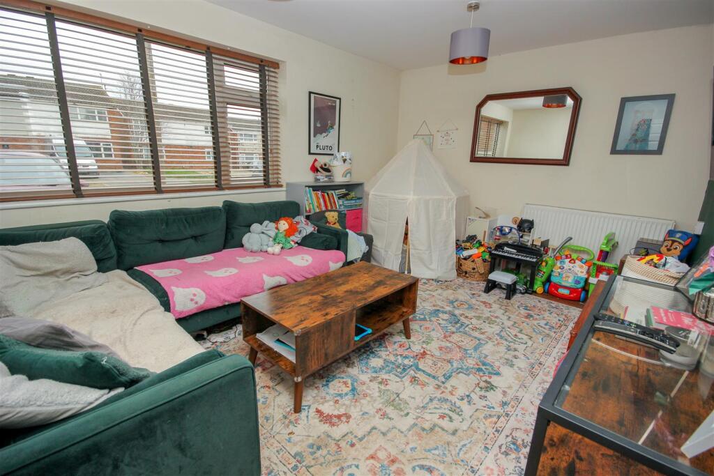 House in Rushden, North Northamptonshire - View 5