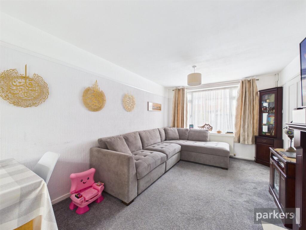 House in Slough - View 5