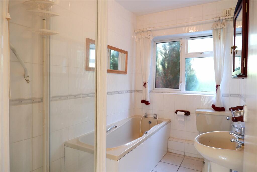 Apartment in Twyford, Wokingham - More