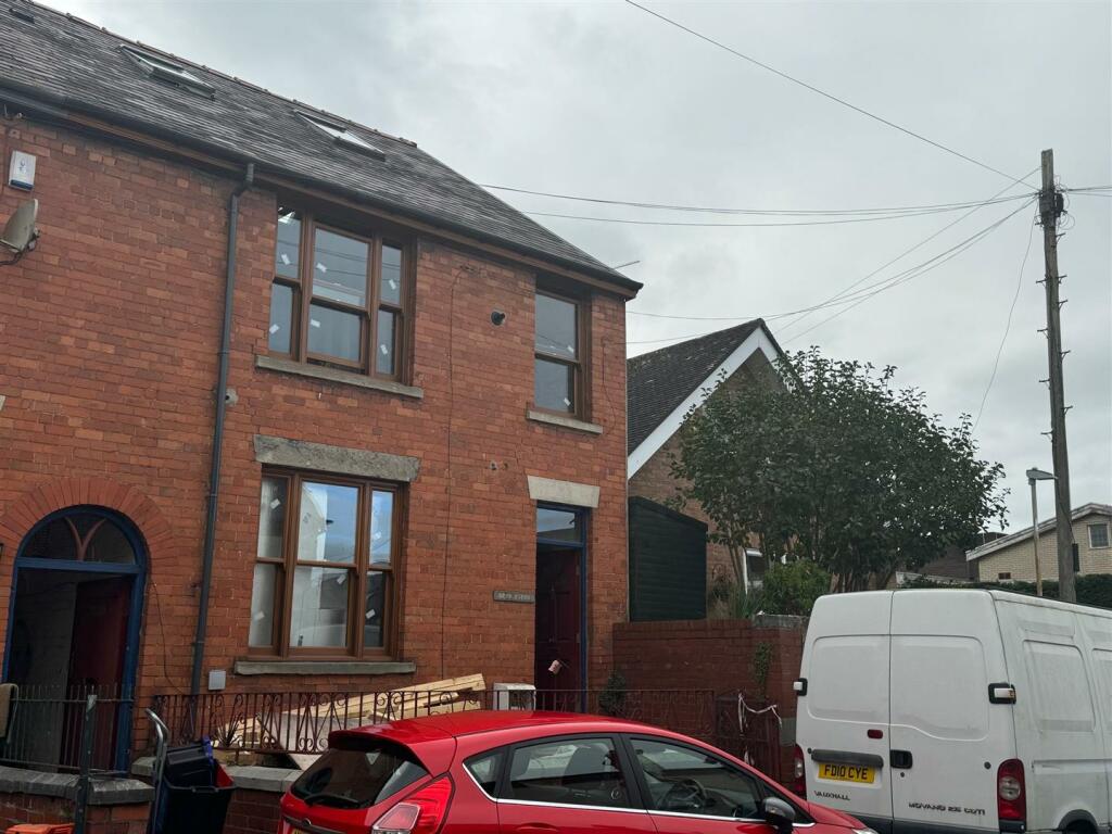 3-bed terraced on Denbigh, £290,000