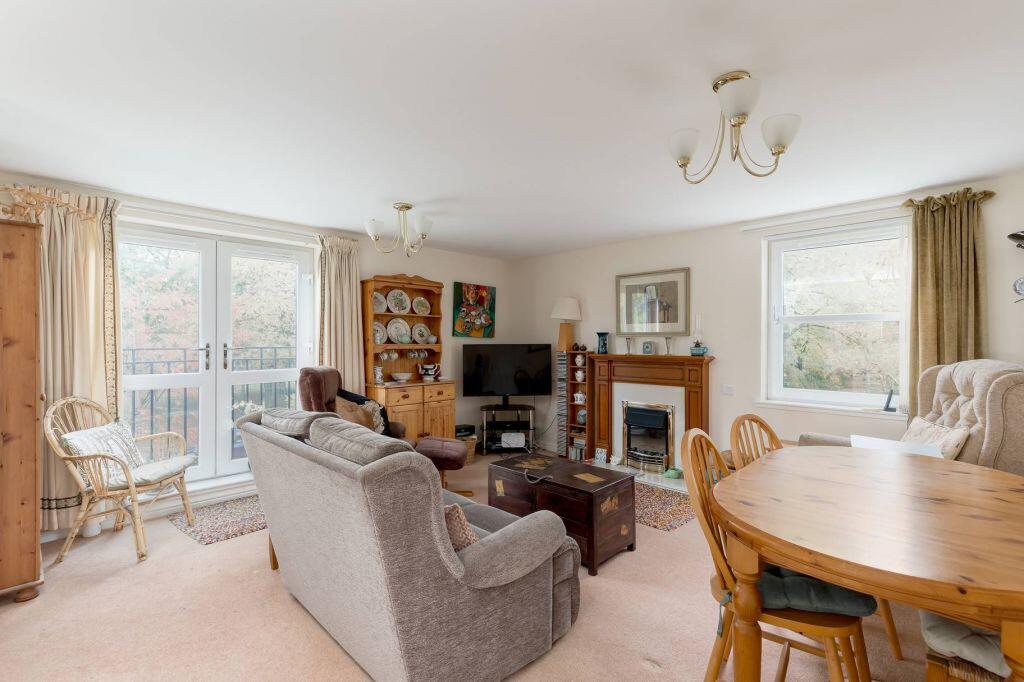 Apartment in Edinburgh, Firrhill, Comiston - View 3