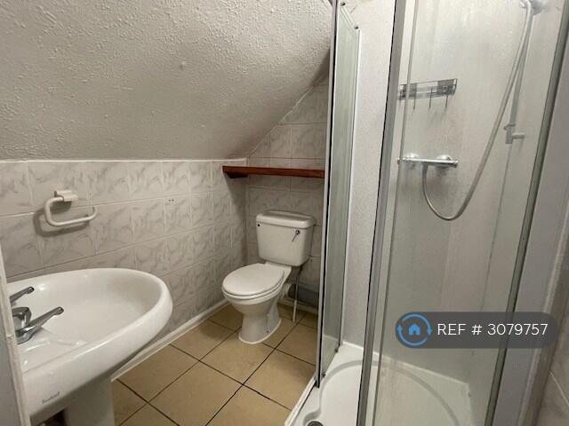 Apartment in Luton - View 4