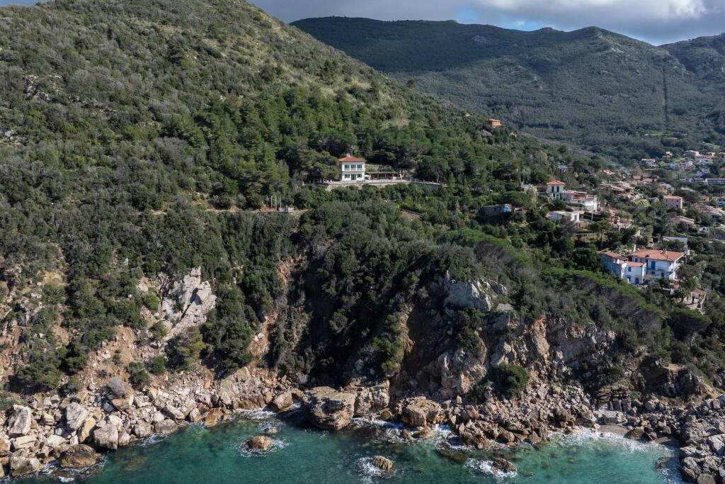 Main image of property: Tuscany, Livorno, Rio