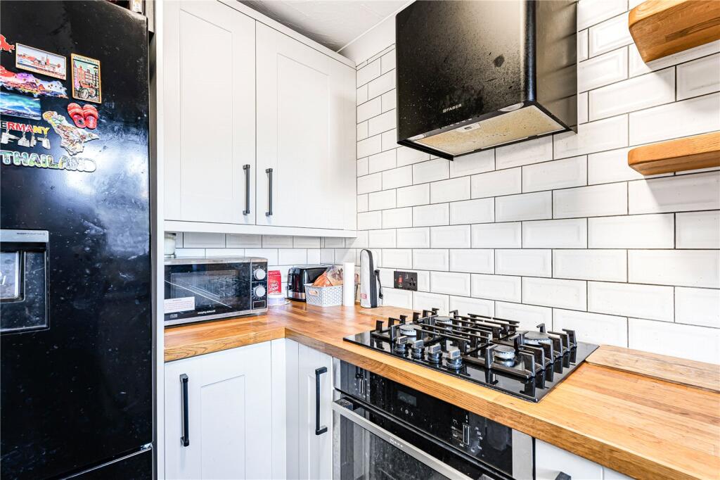 House in Spelthorne, Surrey - View 5