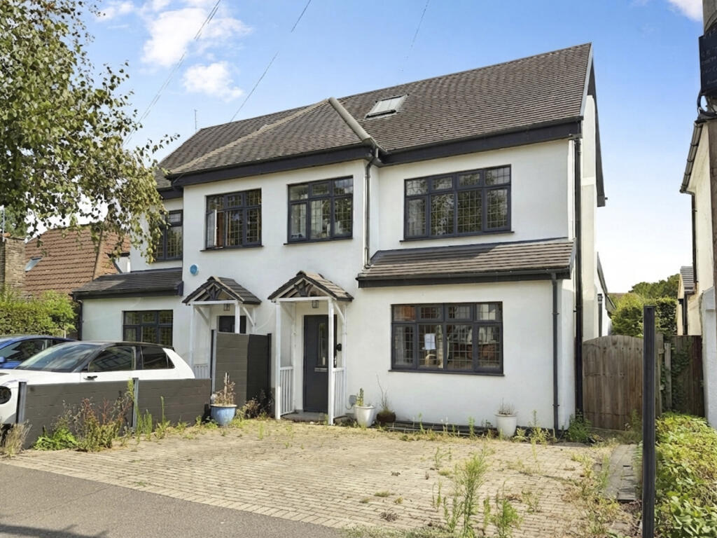 Main image of property: Berry Way, Rickmansworth, Hertfordshire, WD3