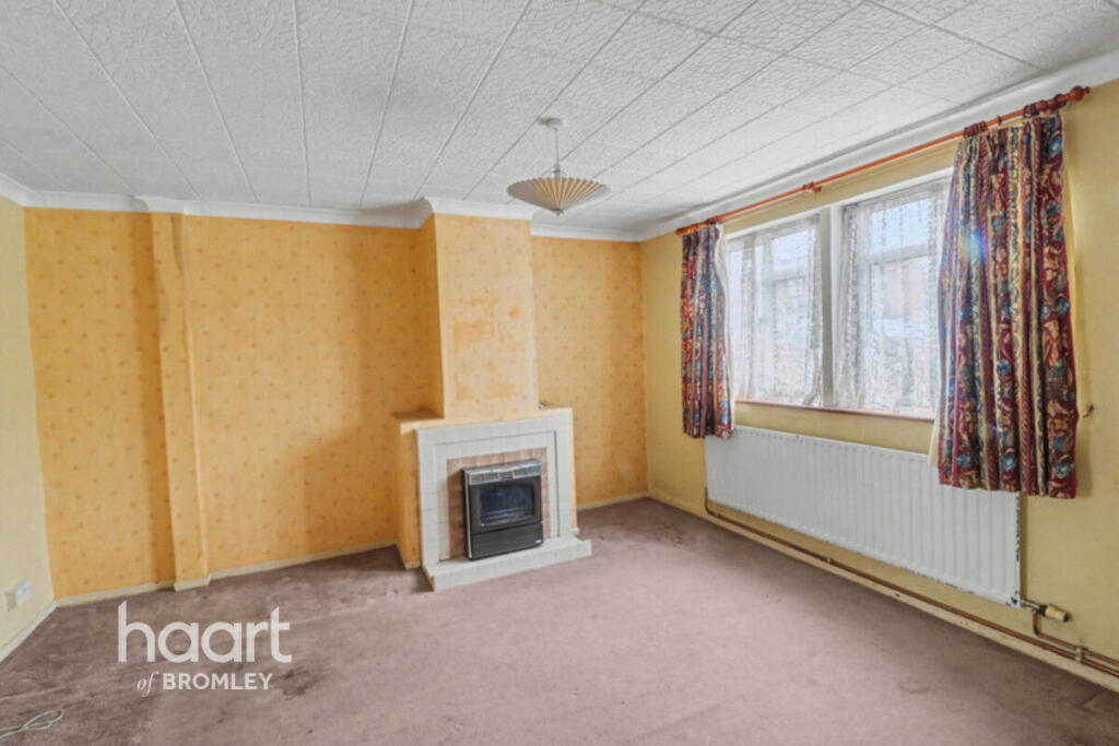 Princes Plain, Bromley photo 3