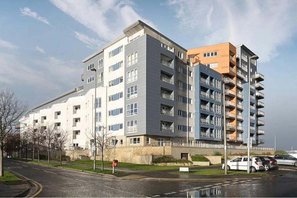 Main image of property:  4, Hesperus Crossway, Flat 2, Granton, Edinburgh, EH51GH