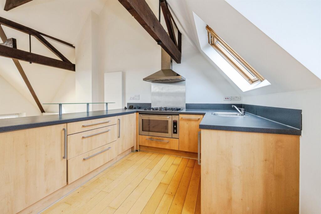House in Lincoln, Lincolnshire - View 4