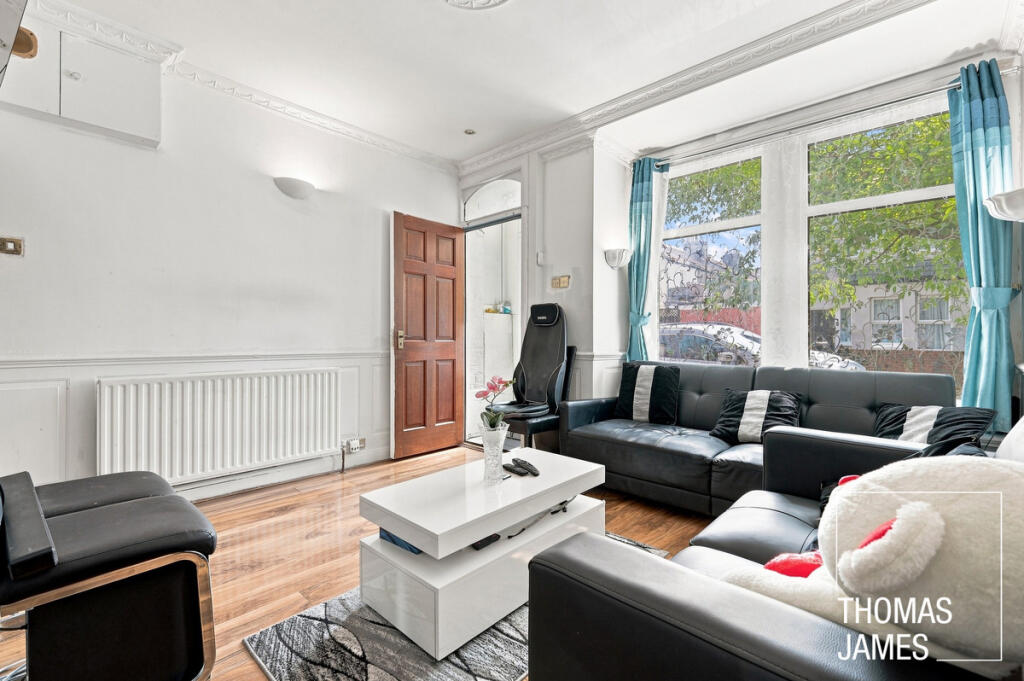 House in London - View 5