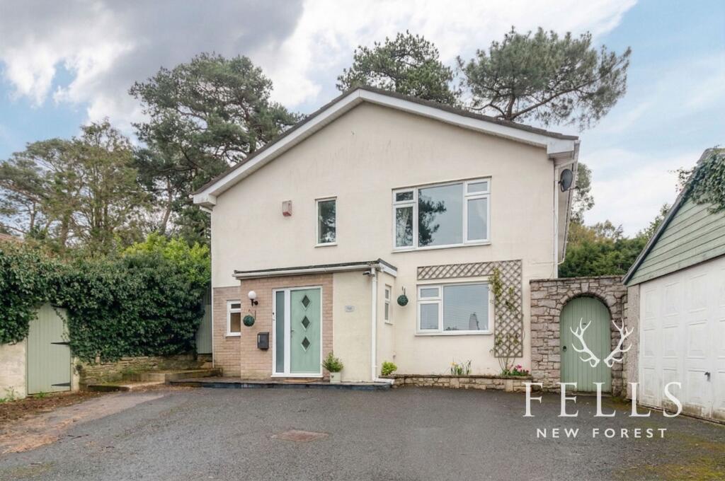 Main image of property: Ringwood Road, St. Leonards, BH24