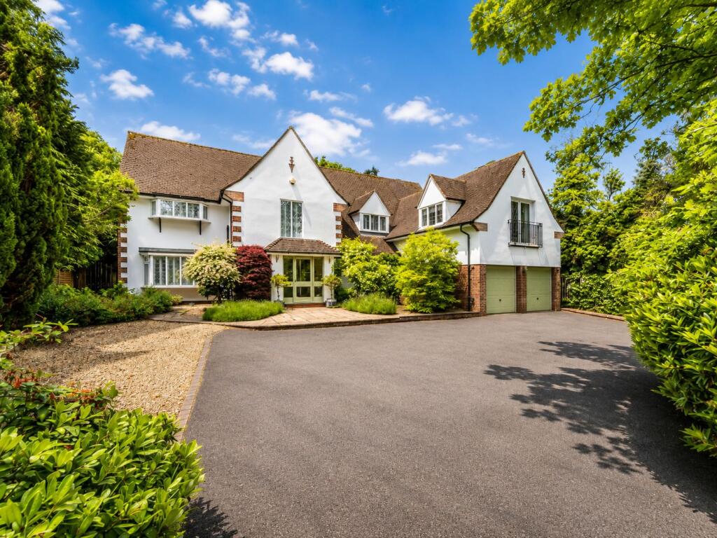 Moor Hall Drive, Sutton Coldfield, B75 6LP