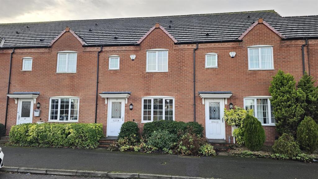 Main image of property: Harebell Gardens, Bingham, Nottingham