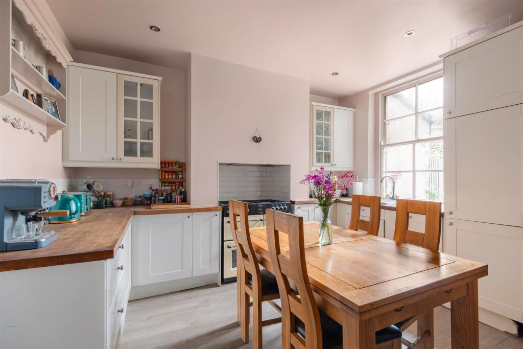 Main image of property: Woodland View, Grindleford, Hope Valley, S32