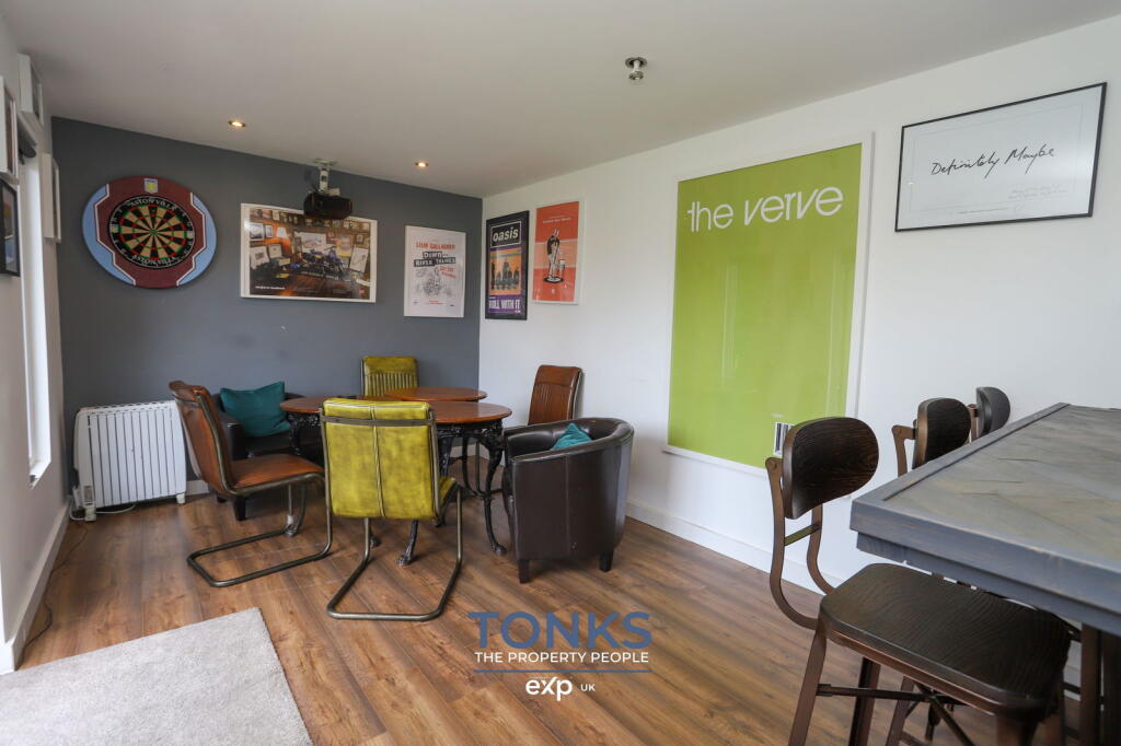 Additional image 37 of Unique one-of-a-kind home offering amazing space – Merton Close, Oldbury, B68 8NG