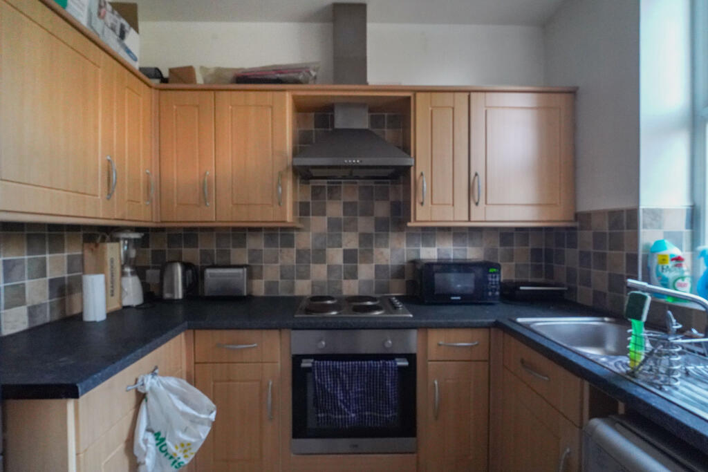 Apartment in Salford, Greater Manchester - View 5