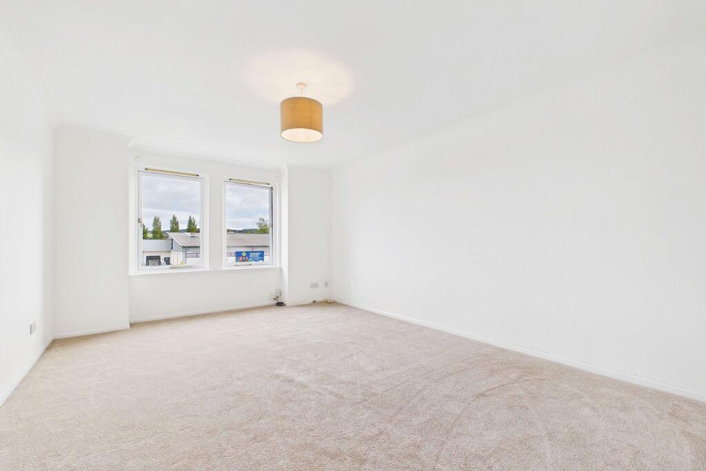 Apartment in Perth - View 3