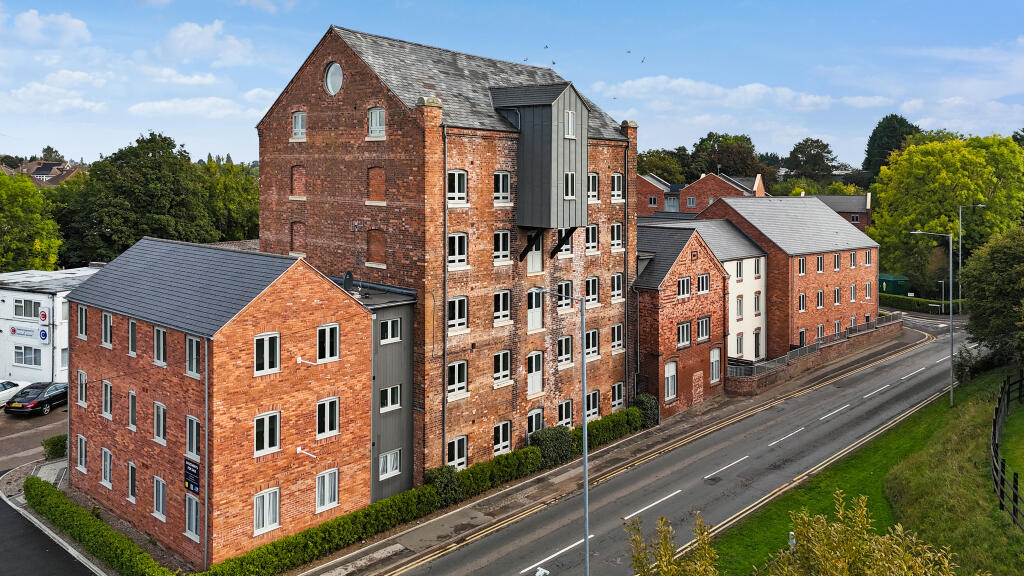 Main image of property: Hadley Place, WR2