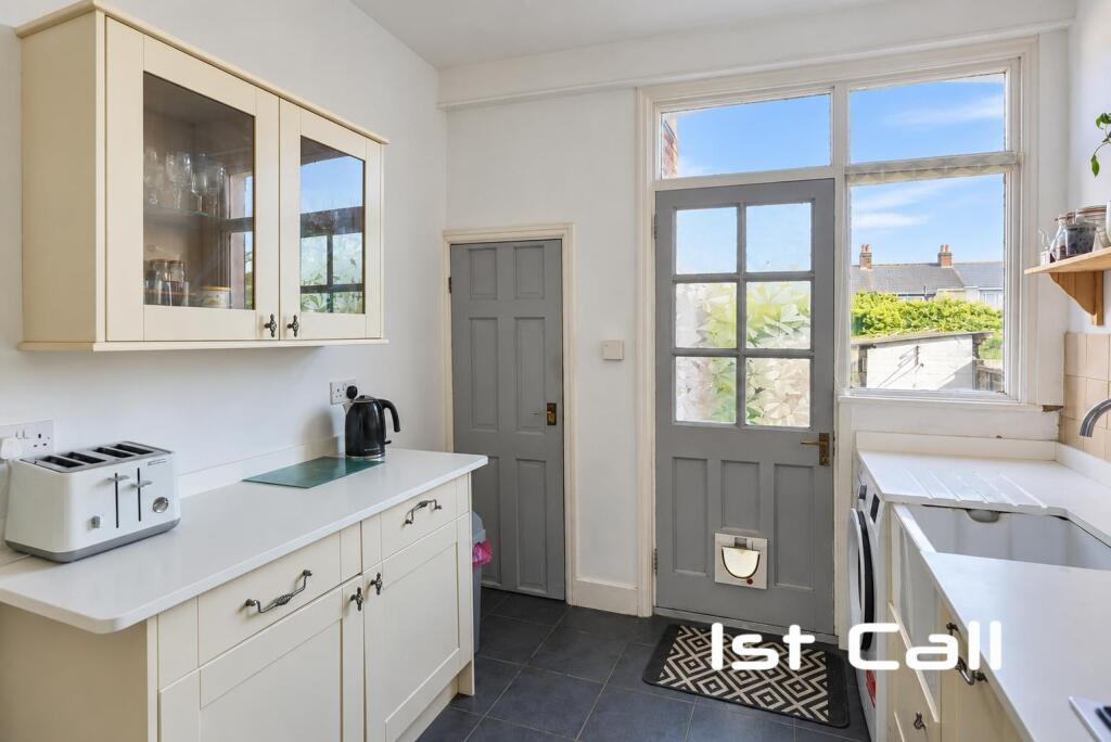 House in Southend-on-Sea, Kursaal Estate, Southchurch - View 5