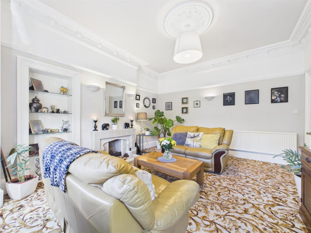 House in Paisley, Renfrewshire - View 4