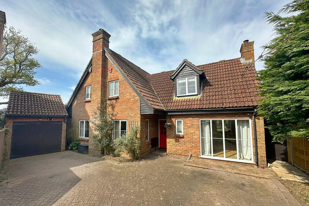 Main image of property: Pennington Close, Pennington, Lymington, Hampshire
