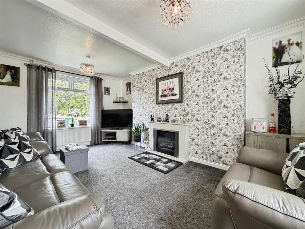 Poolsbrook View, Poolsbrook, Chesterfield photo 4