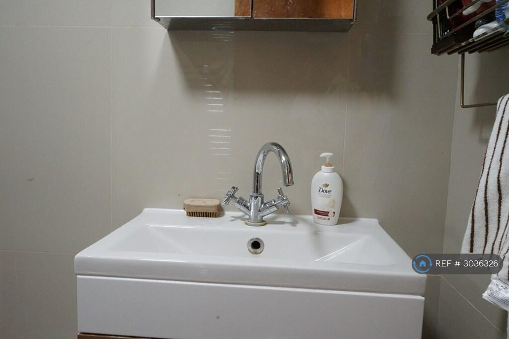 Apartment in Brighton - More