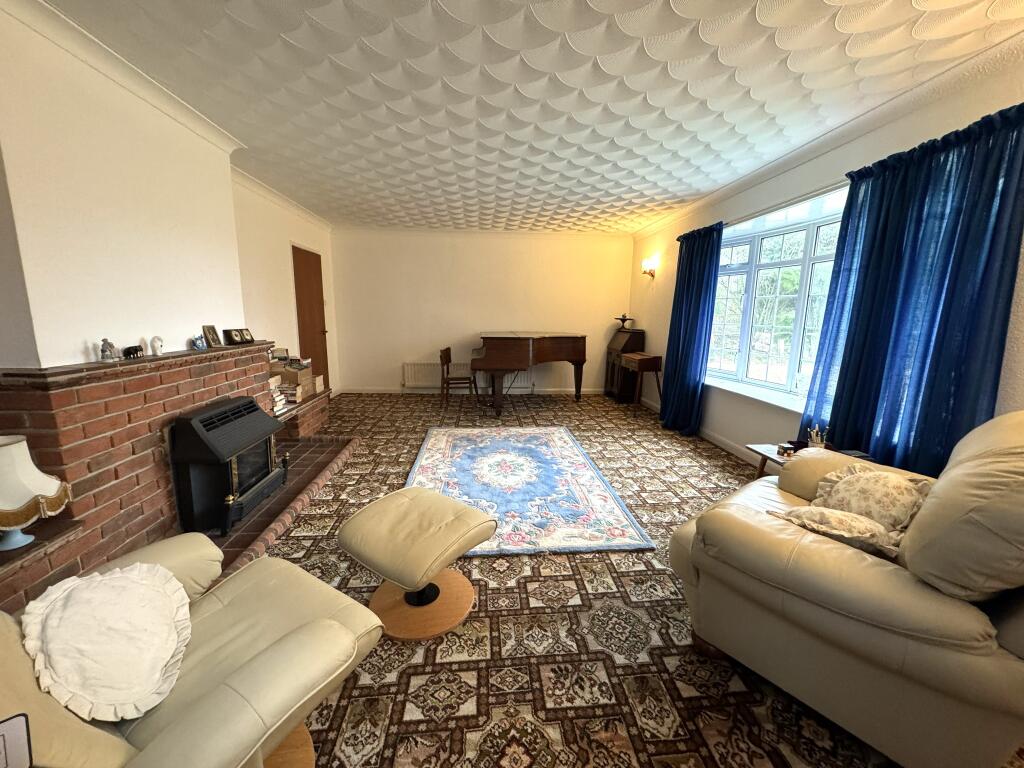 House in Eastleigh, Fair Oak and Horton Heath - View 4