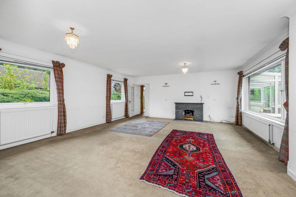 House in Kirkcaldy, Perth and Kinross - View 3