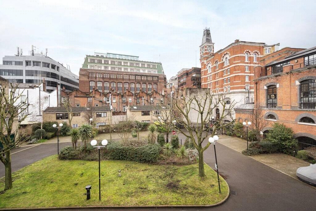 Main image of property: Bowmans Mews, Whitechapel, London, E1